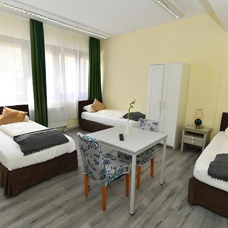 Messe Hotel Wanner Neuhausen auf den Fildern Екстериор снимка