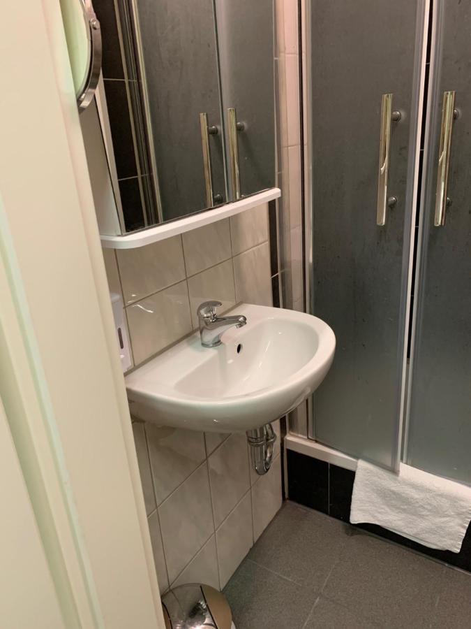 Messe Hotel Wanner Neuhausen auf den Fildern Екстериор снимка